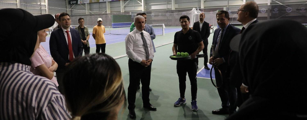 Officials Visit Karatay Tennis Court