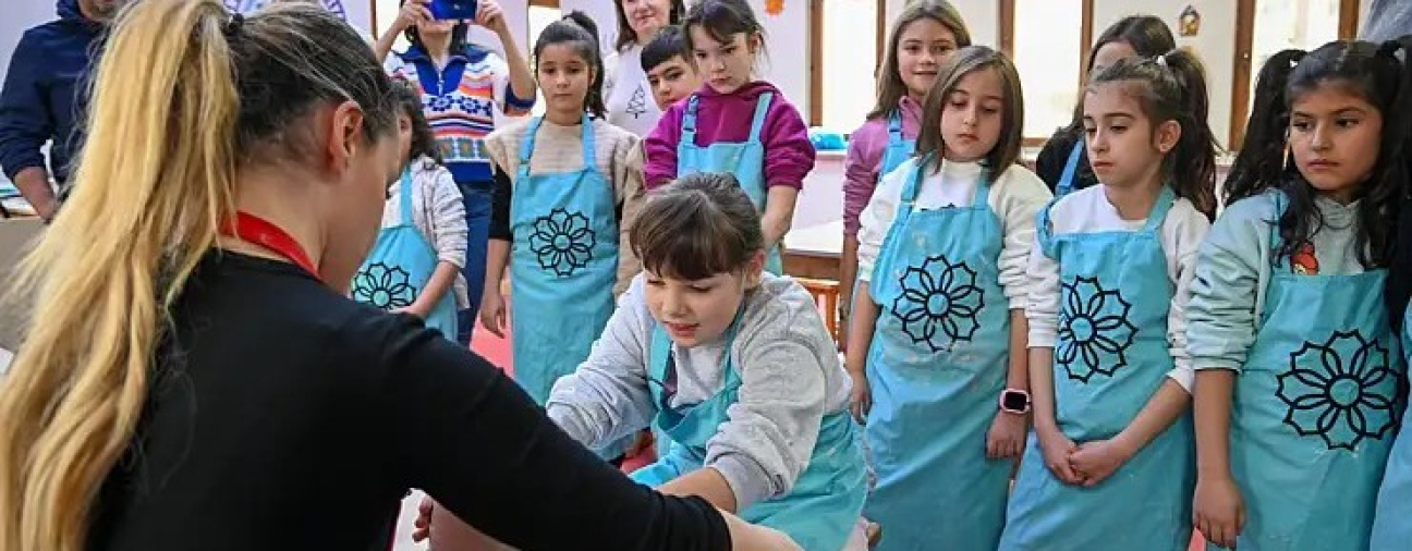 Selçuklu Municipality Art and Design Workshop Hosts International Meeting through Erasmus+ “Sen Games”