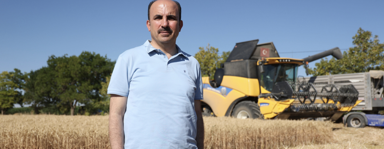 Mayor Altay Highlights the Importance of Agriculture During Harvest Visit