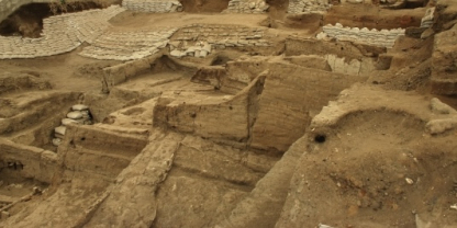 The Architecture of Çatalhöyük and Early Urban Life