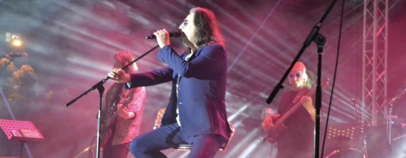 Çelik Held a Concert in Konya