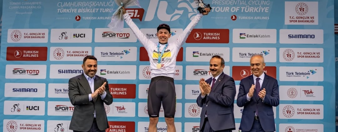 Konya Cycling Team Impresses at Presidential Tour