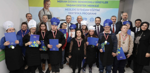 First Graduates at Dosd