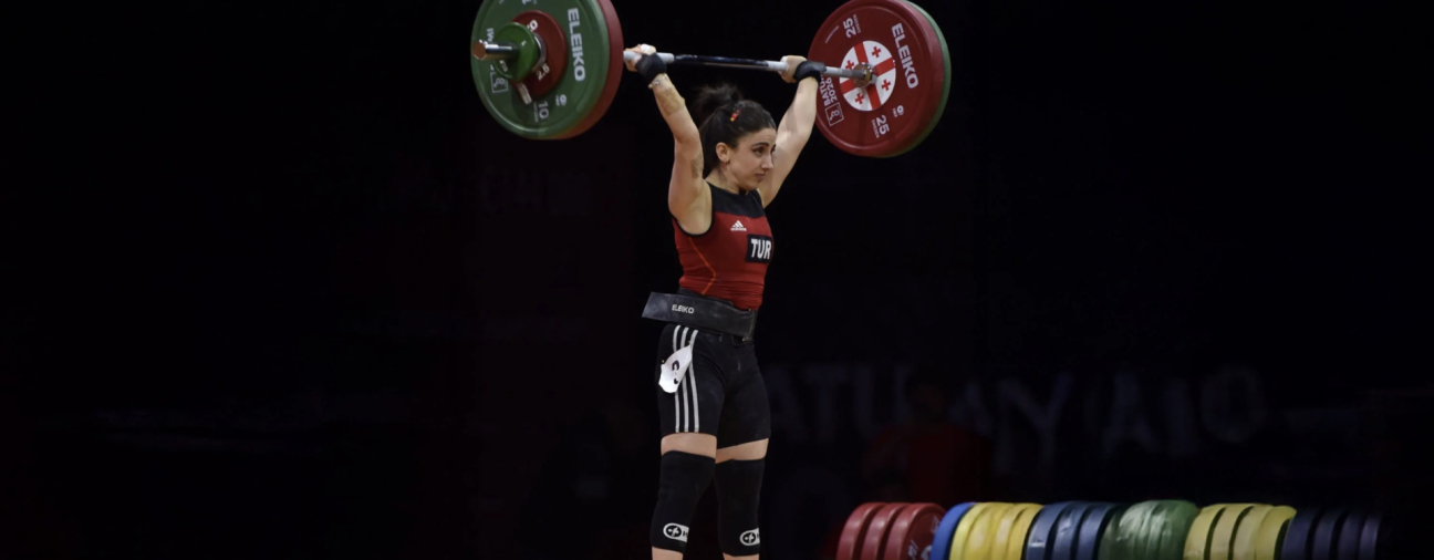 Selçuk University Student Returns with Silver Medal from Europe