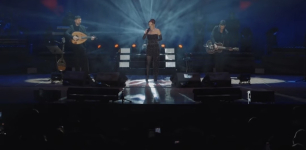 Göksel Delivers a Strong Live Performance in Konya