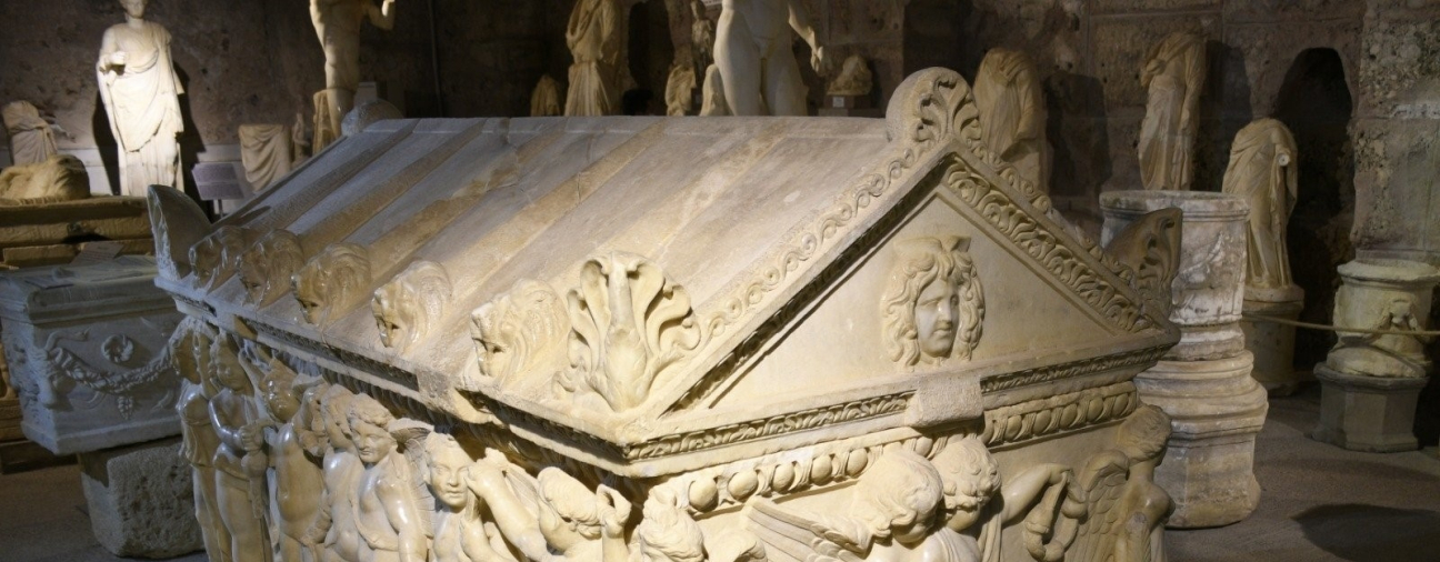 Famous Sarcophagi Witnesses by Konya