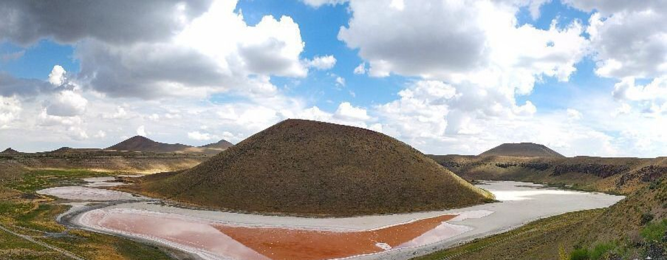Meke Lake in Konya Draws Numerous Tourists from Turkey and Abroad