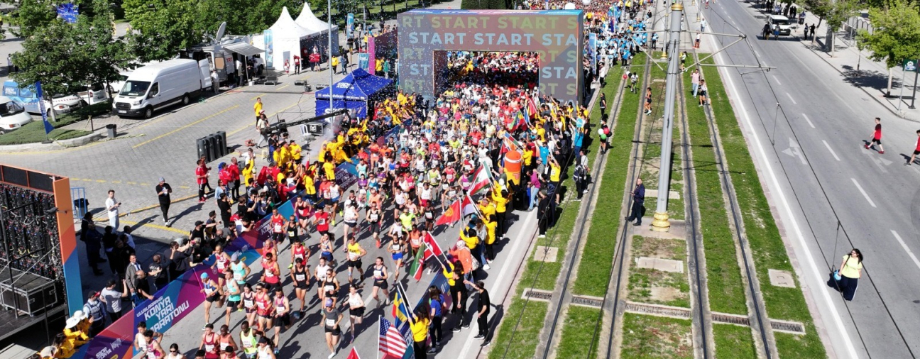 Thousands Race in Konya’s Half Marathon