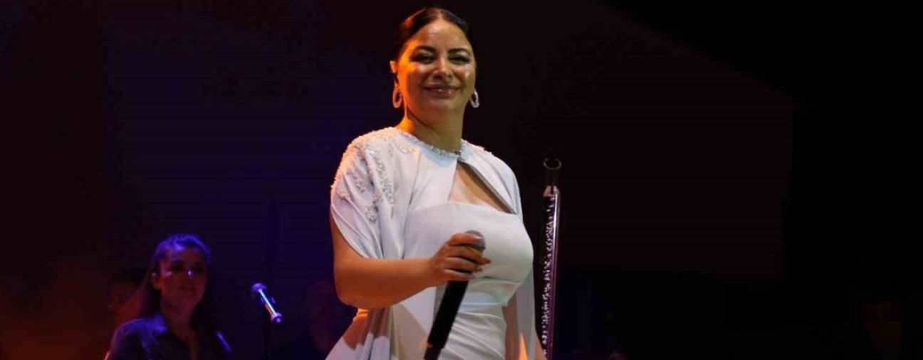 Zara Concert at Nasreddin Hodja Festival