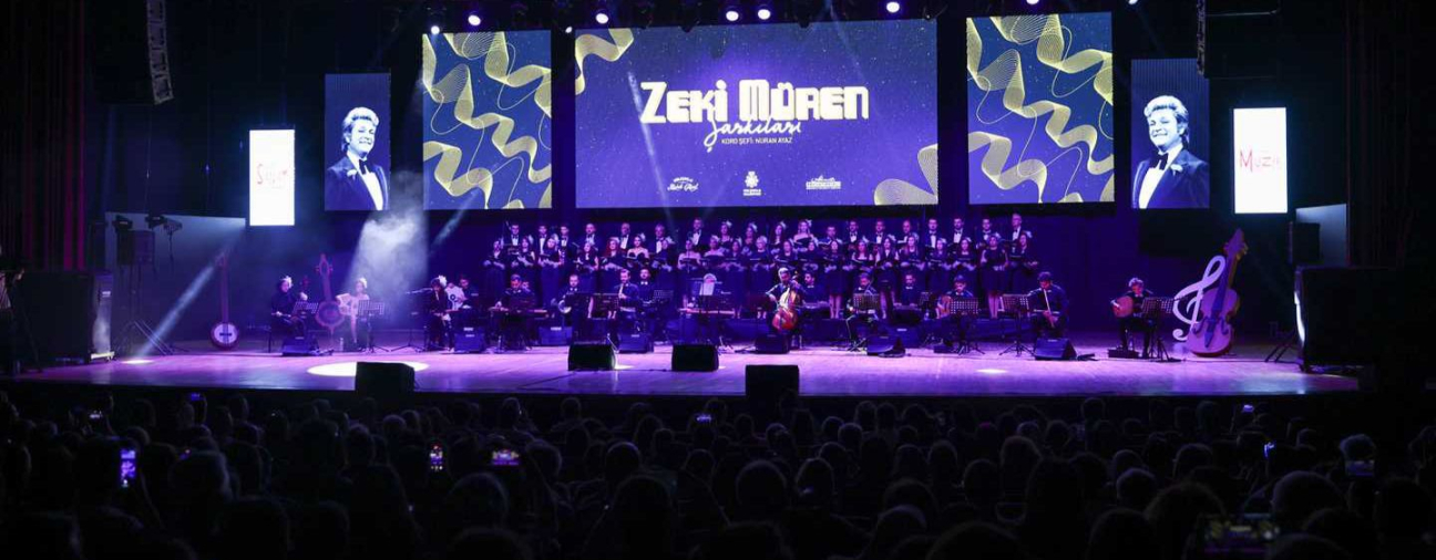 A Night of Zeki Müren Songs in Selçuklu